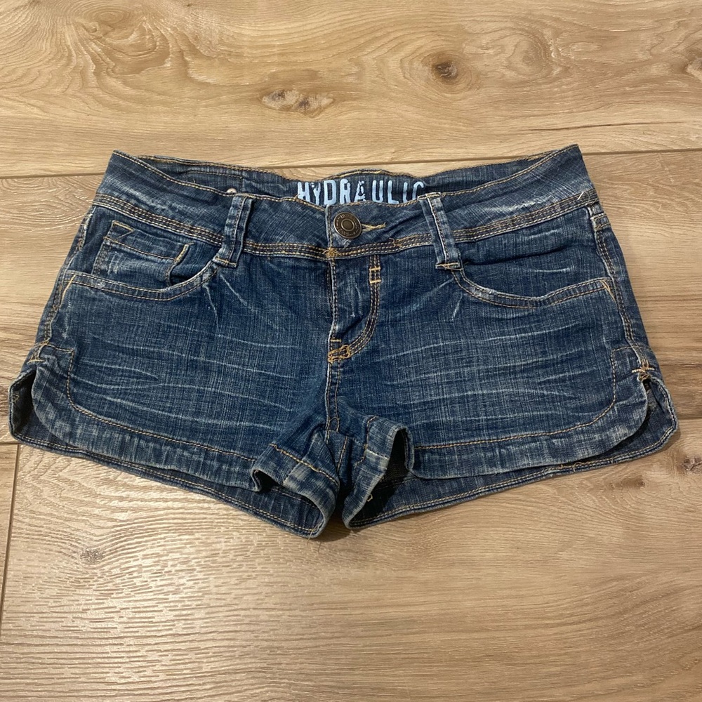 hydraulic jean shorts